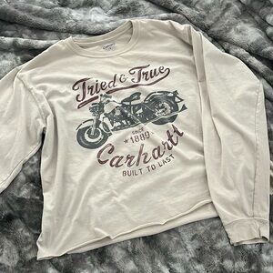 comfy Carhartt long sleeve tee